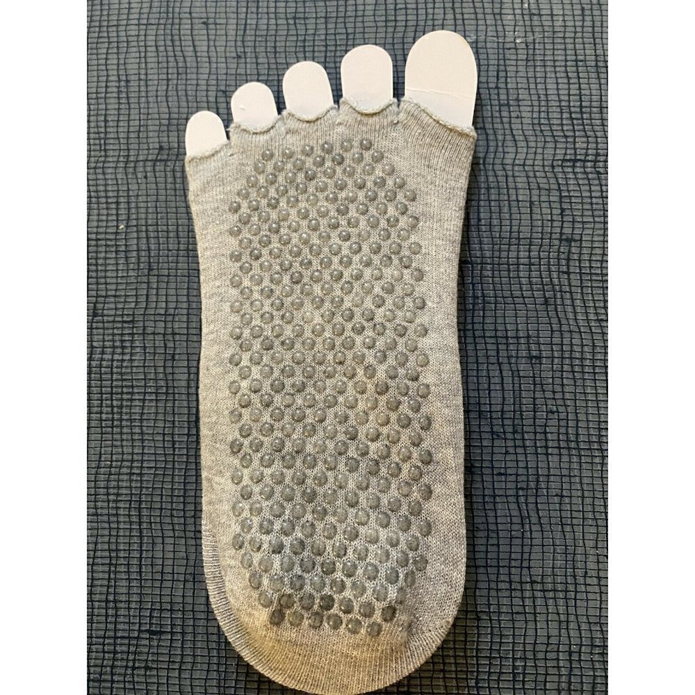 Weanmix Yoga Socks - Grey NEW with tags